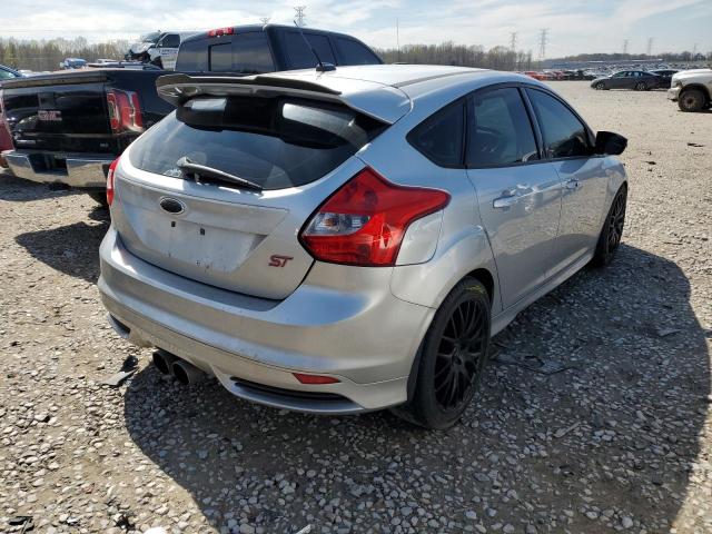 Photo 3 from auction – 2013 FORD FOCUS ST with VIN 1FADP3L90DL334581