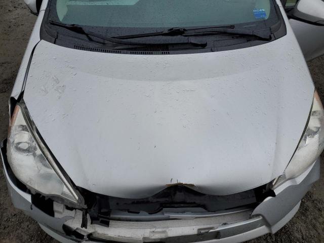 Photo 11 from auction – 2012 TOYOTA PRIUS C with VIN JTDKDTB32C1028189