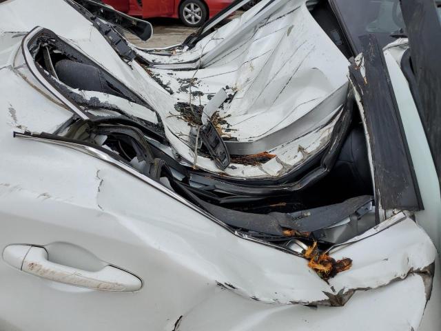 Photo 11 from auction – 2015 TOYOTA RAV4 LIMIT with VIN 2T3DFREV3FW290764