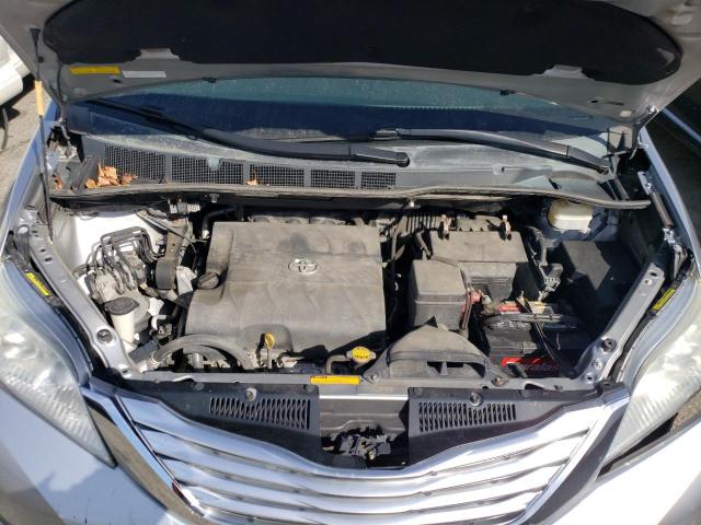 Photo 12 from auction – 2011 TOYOTA SIENNA XLE with VIN 5TDDK3DC5BS027292
