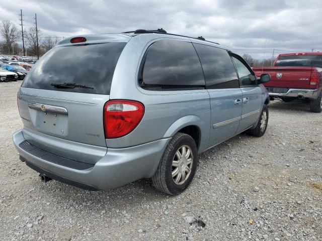 Photo 3 from auction – 2005 CHRYSLER TOWN & COU with VIN 2C4GP54L25R433456
