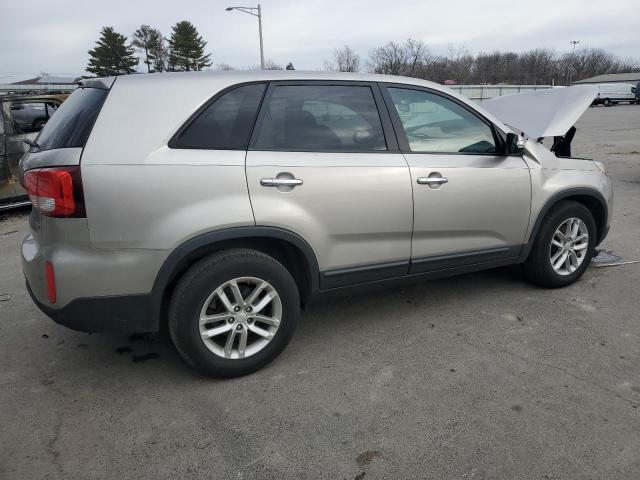 Photo 3 from auction – 2014 KIA SORENTO with VIN 5XYKT3A6XEG452110