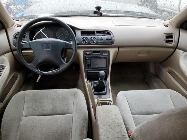 Photo 8 from auction – 1996 HONDA ACCORD EX with VIN 1HGCD555XTA124070