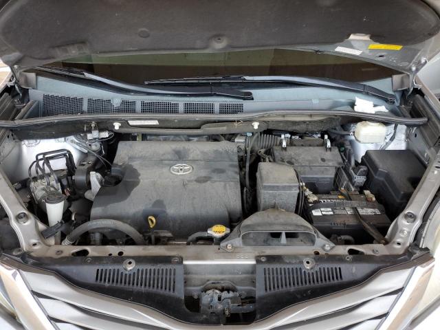 Photo 12 from auction – 2013 TOYOTA SIENNA XLE with VIN 5TDYK3DC4DS375797
