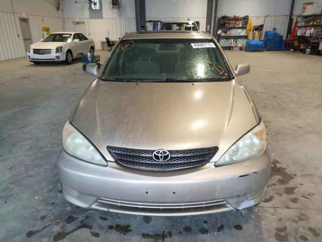 Photo 5 from auction – 2004 TOYOTA CAMRY LE with VIN JTDBE32K540269014