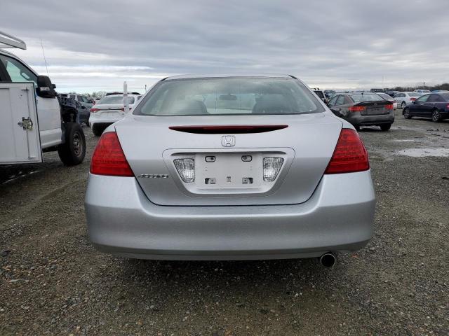 Photo 6 from auction – 2006 HONDA ACCORD VAL with VIN JHMCM56126C004782