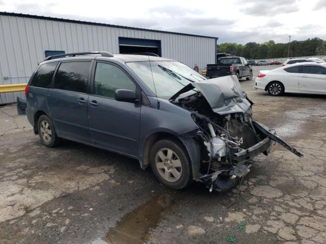 Photo 4 from auction – 2010 TOYOTA SIENNA CE with VIN 5TDKK4CC2AS312626