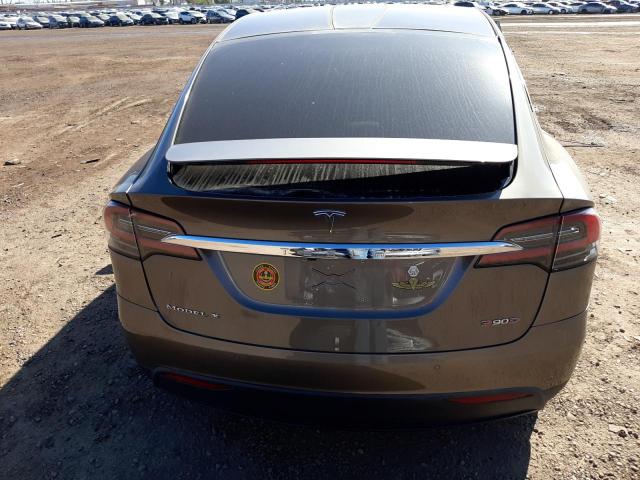 Photo 6 from auction – 2016 TESLA MODEL X with VIN 5YJXCBE45GFS00493