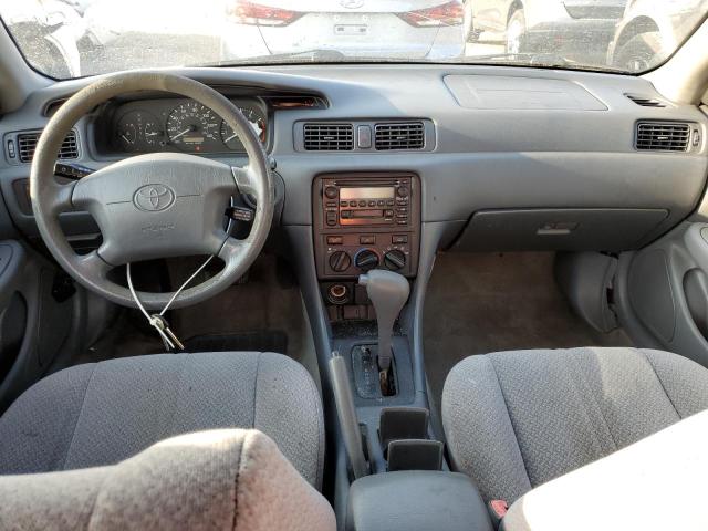 Photo 8 from auction – 2001 TOYOTA CAMRY CE with VIN 4T1BG22K41U806038