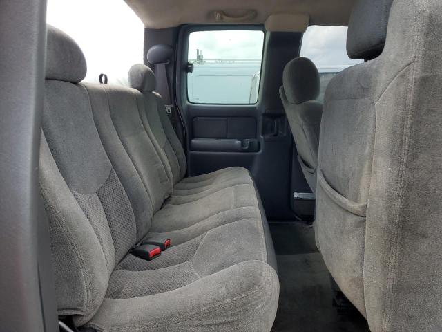 Photo 6 from auction – 2004 CHEVROLET SILVERADO with VIN 1GCHC29214E245862