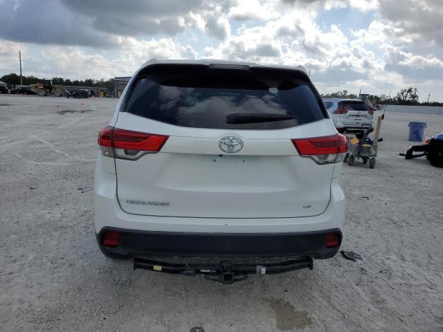 Photo 6 from auction – 2018 TOYOTA HIGHLANDER with VIN 5TDZZRFH6JS235662