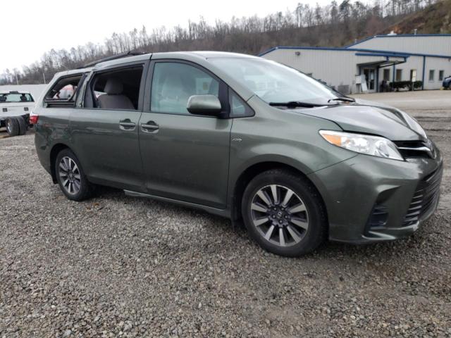 Photo 4 from auction – 2018 TOYOTA SIENNA LE with VIN 5TDJZ3DC0JS194219