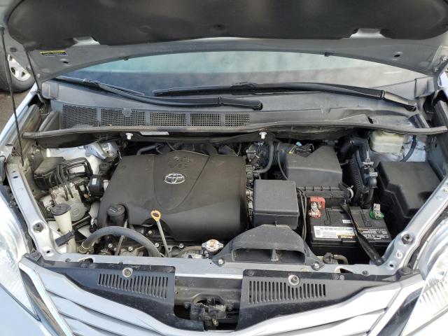 Photo 12 from auction – 2017 TOYOTA SIENNA LE with VIN 5TDKZ3DC8HS853078