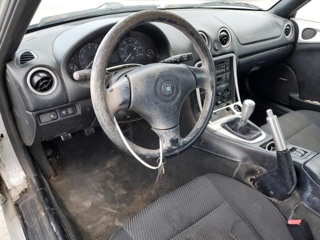 Photo 8 from auction – 1999 MAZDA MX-5 MIATA with VIN JM1NB3537X0100045