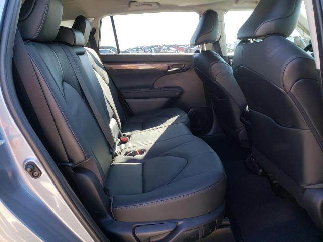 Photo 11 from auction – 2021 TOYOTA HIGHLANDER with VIN 5TDDZRBHXMS157150