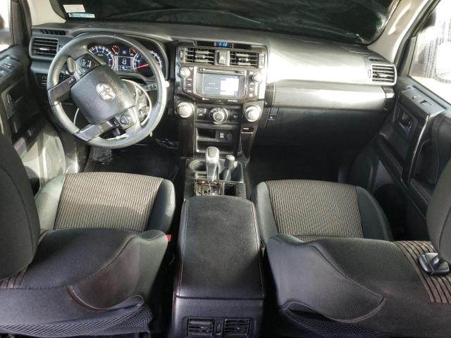 Photo 8 from auction – 2018 TOYOTA 4RUNNER SR with VIN JTEBU5JR7J5557902
