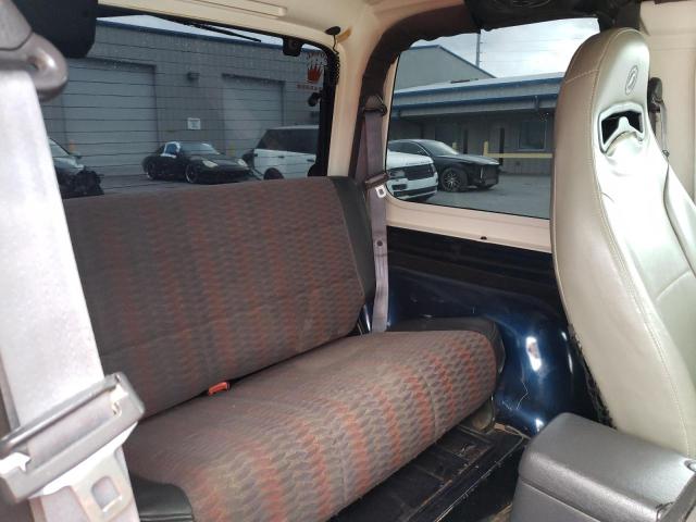 Photo 10 from auction – 2000 JEEP WRANGLER / with VIN 1J4FA49S2YP790403