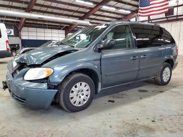 Photo 1 from auction – 2006 CHRYSLER TOWN & COU with VIN 1A4GP45R96B548983