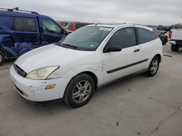 FORD FOCUS ZX3 2000 with VIN 3FAFP3137YR133811 - Photo from auction