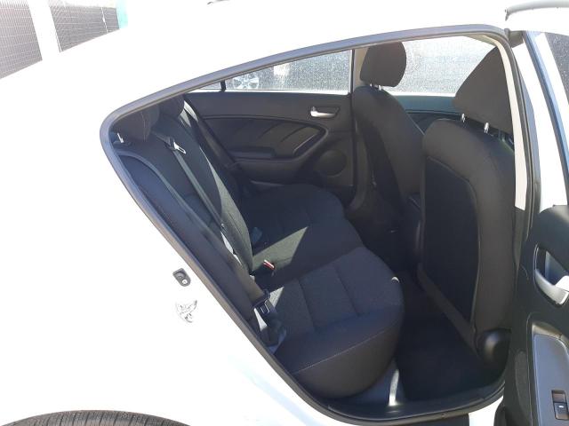 Photo 10 from auction – 2018 KIA FORTE LX with VIN 3KPFK4A75JE270146