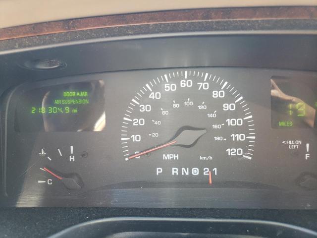 Photo 9 from auction – 2000 LINCOLN TOWN CAR E with VIN 1LNHM81WXYY837677