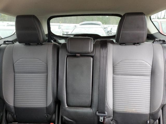 Photo 10 from auction – 2019 FORD ESCAPE SE with VIN 1FMCU0GDXKUB08904