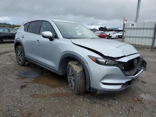 Photo 4 from auction – 2018 MAZDA CX-5 TOURI with VIN JM3KFBCM8J0428408