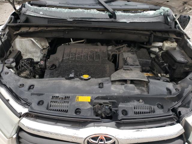 Photo 12 from auction – 2015 TOYOTA HIGHLANDER with VIN 5TDBKRFH6FS156571