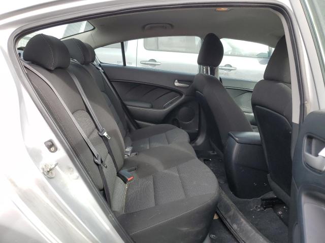Zdjęcie 10 z aukcji – 2017 KIA FORTE LX z VIN 3KPFK4A74HE088481