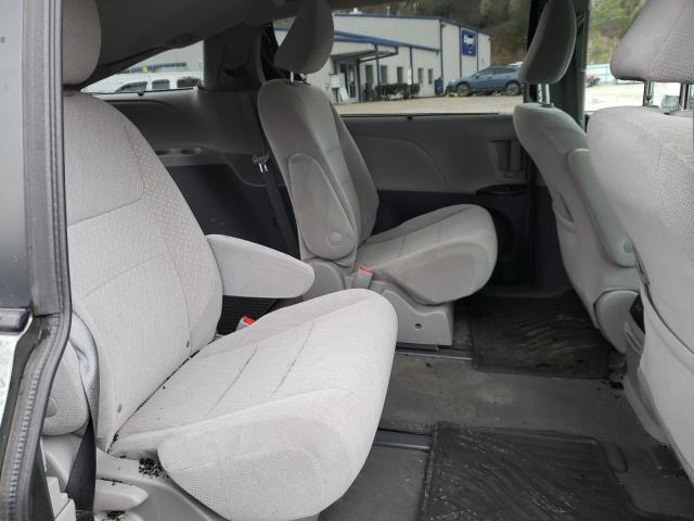 Photo 11 from auction – 2018 TOYOTA SIENNA LE with VIN 5TDJZ3DC0JS194219