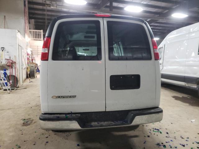 Photo 6 from auction – 2017 CHEVROLET EXPRESS G2 with VIN 1GCWGAFF0H1166662