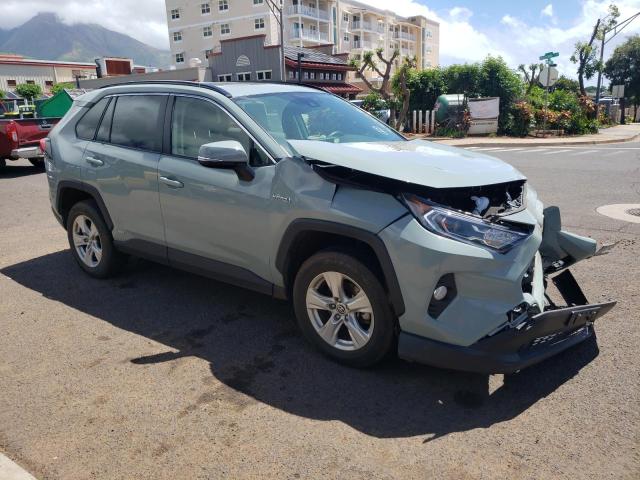 Photo 4 from auction – 2021 TOYOTA RAV4 XLE with VIN JTMR6RFVXMD020235