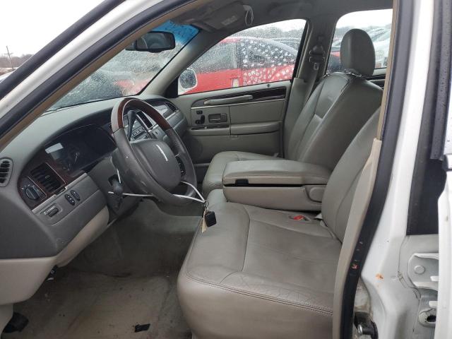 Photo 7 from auction – 2010 LINCOLN TOWN CAR S with VIN 2LNBL8CV3AX750545