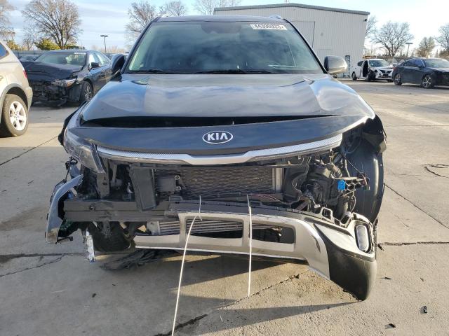 Photo 5 from auction – 2021 KIA SELTOS SX with VIN KNDETCA22M7203662
