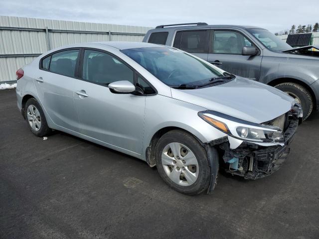 Zdjęcie 4 z aukcji – 2017 KIA FORTE LX z VIN 3KPFK4A74HE088481
