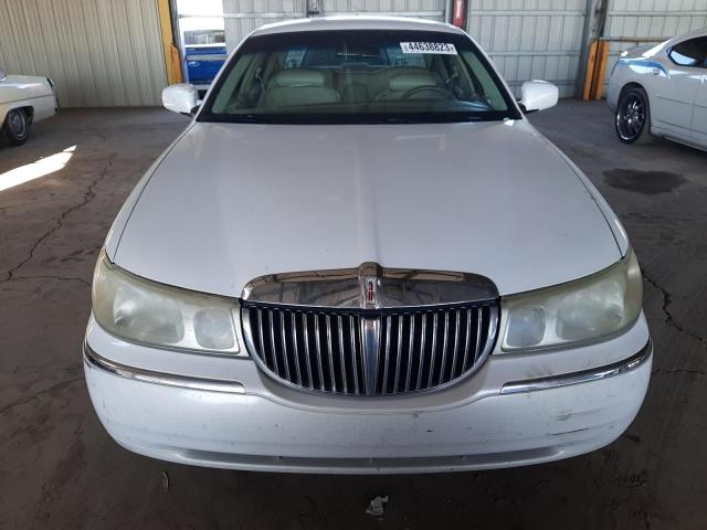 Photo 5 from auction – 2000 LINCOLN TOWN CAR E with VIN 1LNHM81W2YY836961
