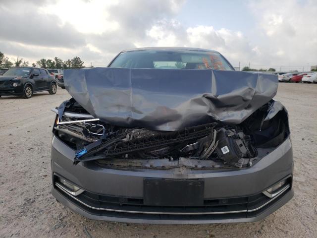 Photo 5 from auction – 2017 VOLKSWAGEN PASSAT SE with VIN 1VWGT7A35HC047166
