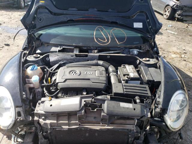 Photo 11 from auction – 2014 VOLKSWAGEN BEETLE with VIN 3VWF17AT6EM640434