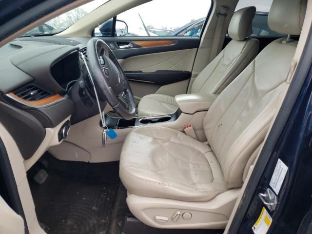 Photo 7 from auction – 2017 LINCOLN MKC SELECT with VIN 5LMCJ2D98HUL50388