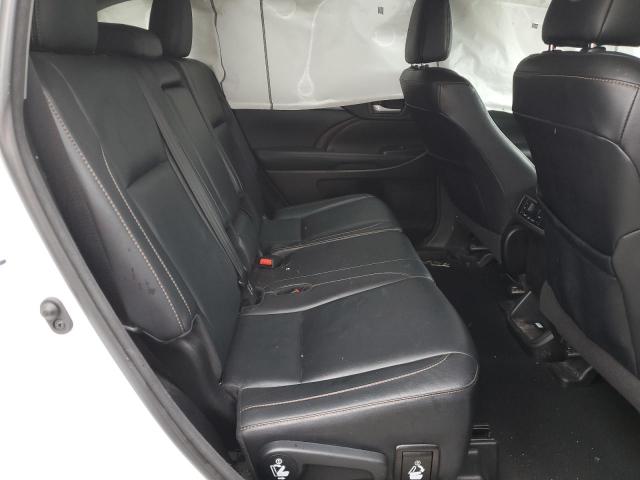 صورة رقم 11 من المزاد - 2018 TOYOTA HIGHLANDER مع VIN 5TDJZRFH6JS561202