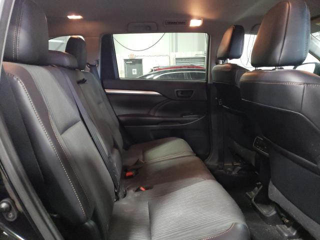 Photo 11 from auction – 2016 TOYOTA HIGHLANDER with VIN 5TDBKRFH2GS347843