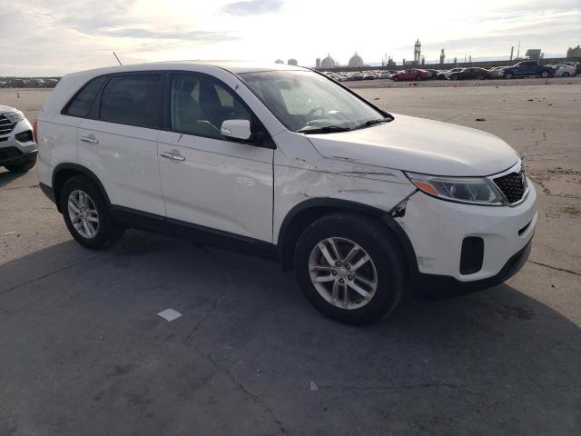 Photo 4 from auction – 2015 KIA SORENTO LX with VIN 5XYKT3A60FG595925