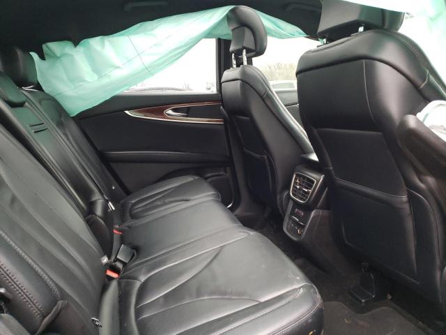 Photo 11 from auction – 2017 LINCOLN MKX RESERV with VIN 2LMPJ8LRXHBL52615