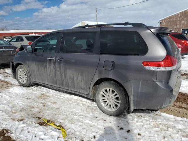 Photo 2 from auction – 2013 TOYOTA SIENNA XLE with VIN 5TDYK3DC1DS352428