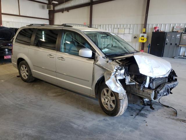 Photo 4 from auction – 2010 CHRYSLER TOWN & COU with VIN 2A4RR5D15AR468255