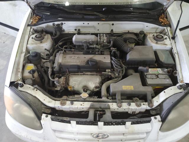 Photo 11 from auction – 2004 HYUNDAI ACCENT L with VIN KMHCF35C24U311603