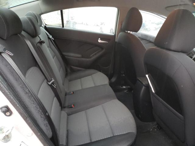 Photo 10 from auction – 2018 KIA FORTE LX with VIN 3KPFL4A77JE173267