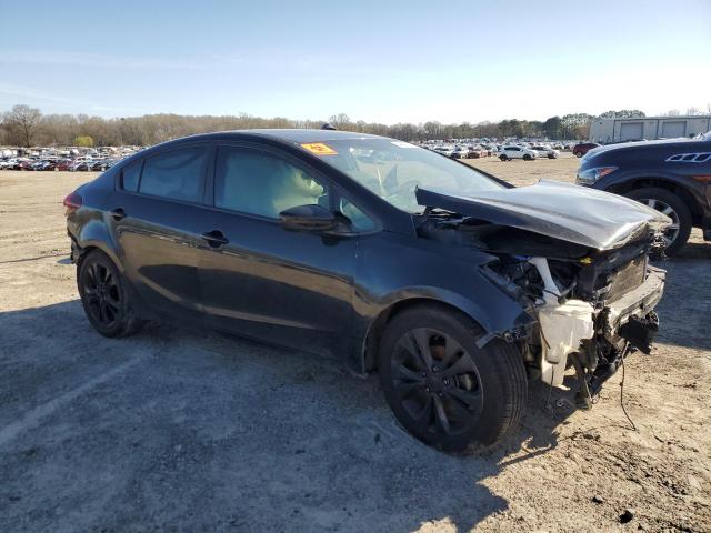Photo 4 from auction – 2017 KIA FORTE LX with VIN 3KPFK4A78HE156345