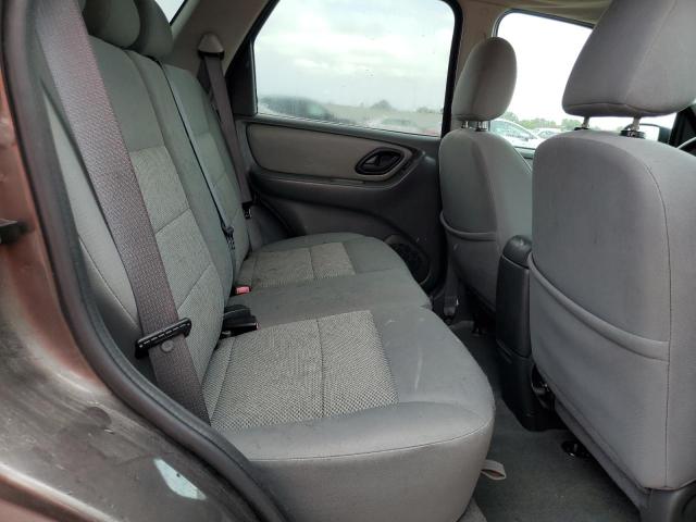 Photo 11 from auction – 2006 FORD ESCAPE XLT with VIN 1FMCU03176KC97184