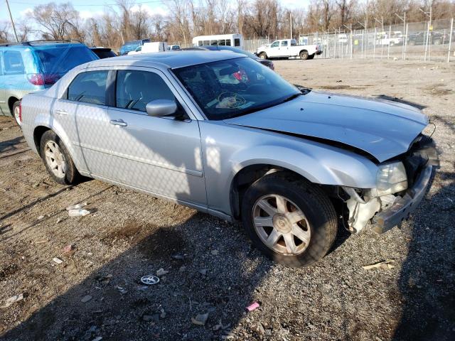 Photo 4 from auction – 2005 CHRYSLER 300 TOURIN with VIN 2C3AA53G25H126049